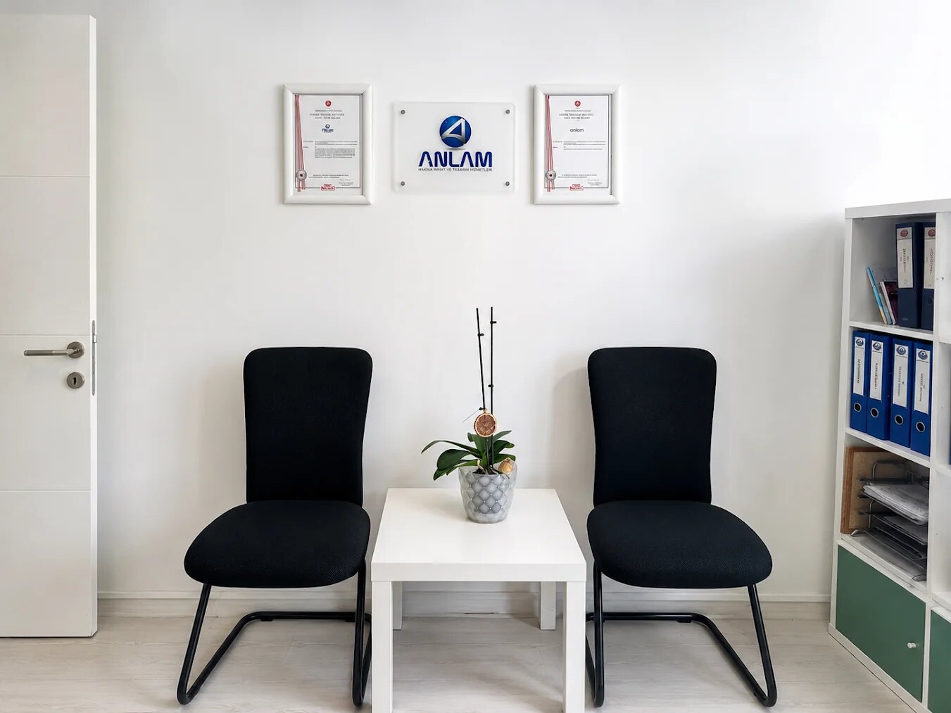 Anlam Patent consultation area with professional certificates